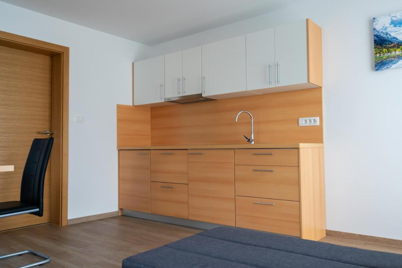 Pjagodic Apartments & Wellness 戈雷尼斯卡地区采尔克列 外观 照片