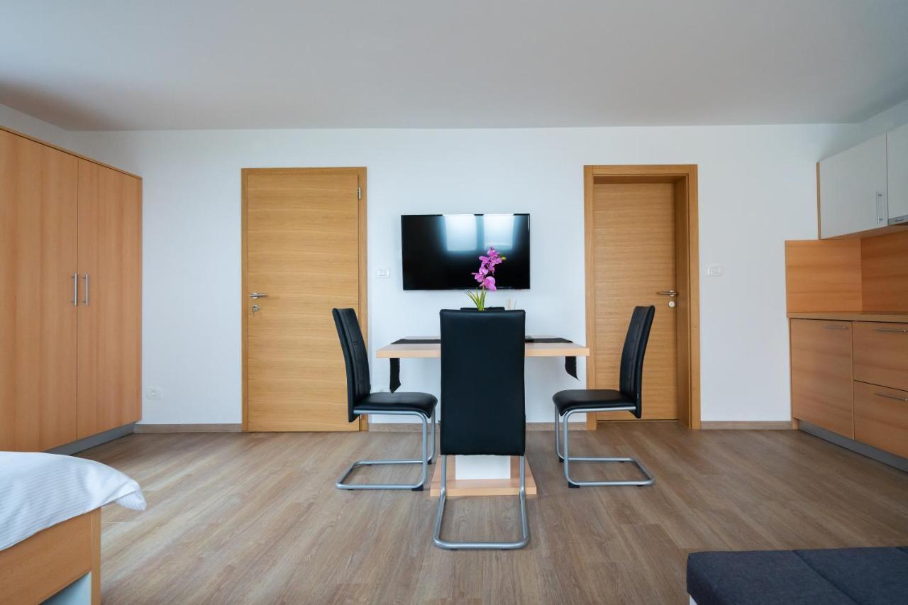 Pjagodic Apartments & Wellness 戈雷尼斯卡地区采尔克列 外观 照片